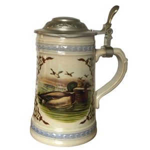 VINTAGE DUCK Beer Stein with Metal Lid
